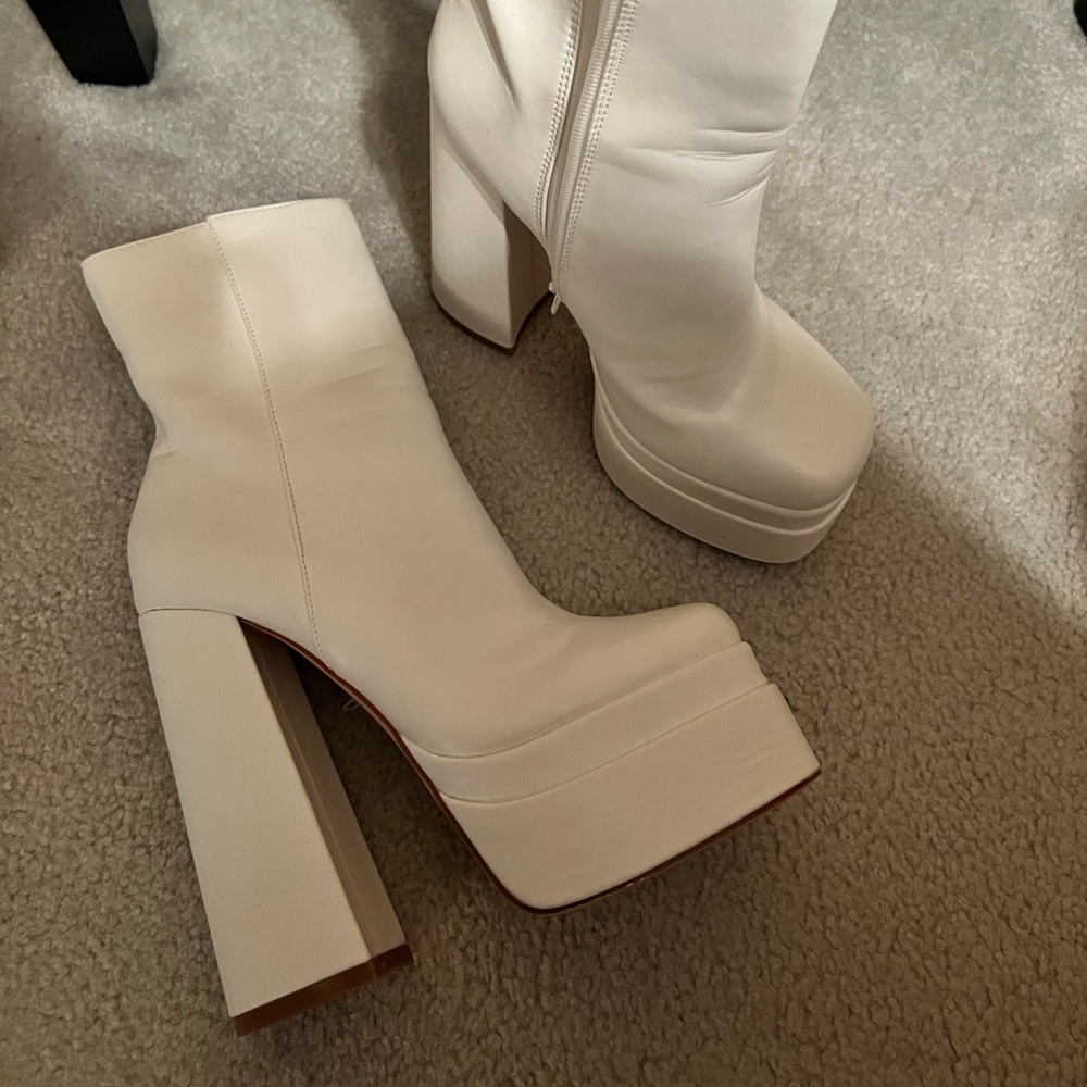 Gogo Boots